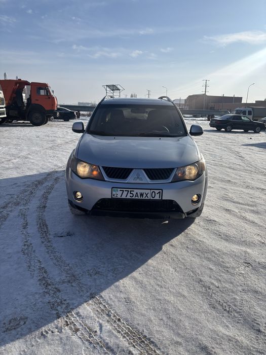 Митсубиши аутландр