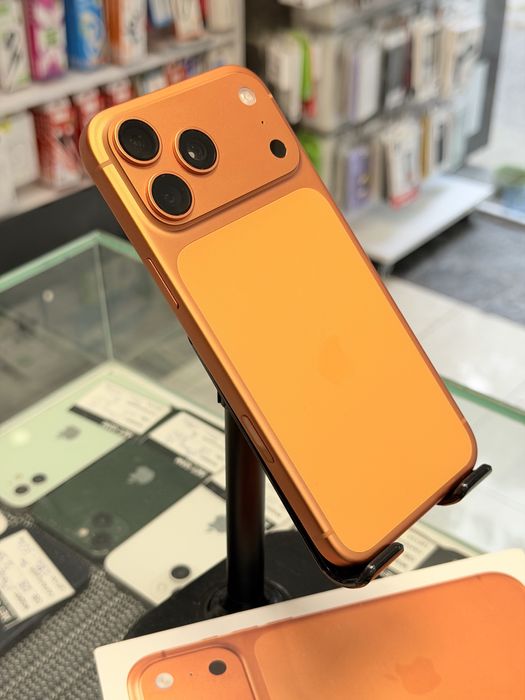 Apple iPhone 17 Pro Max 256GB Cosmic Orange