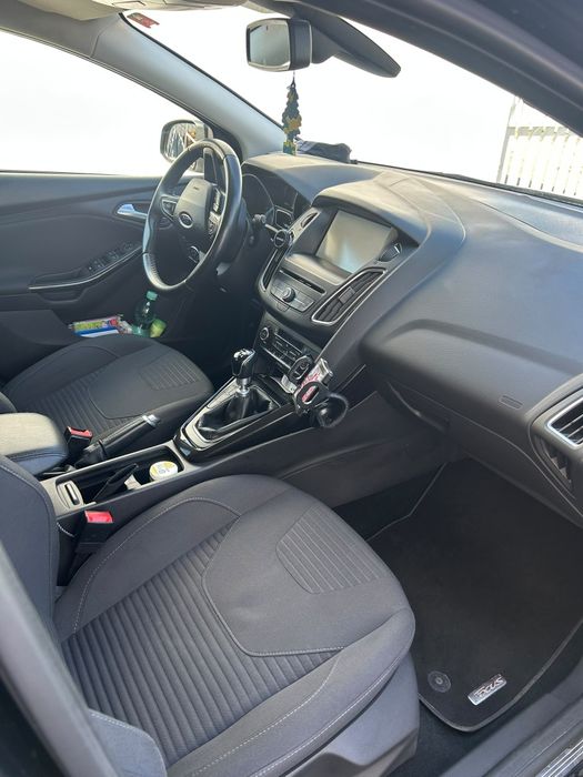 Ford focus  1.0 benzina  2016