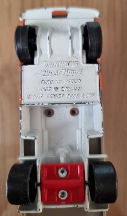 Se vinde matchbox Ford