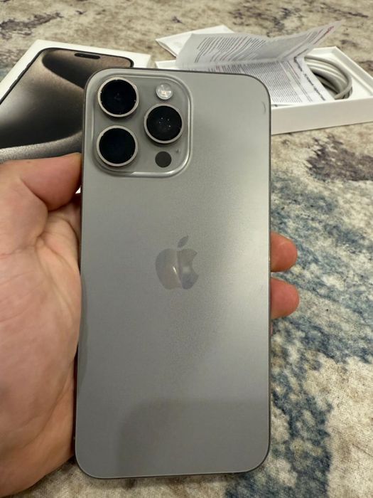 Продам айфон 15 про макс 256 гб