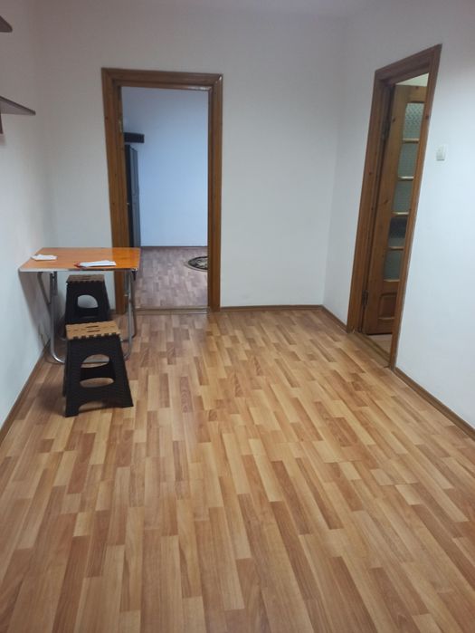 Apartament de închiriat