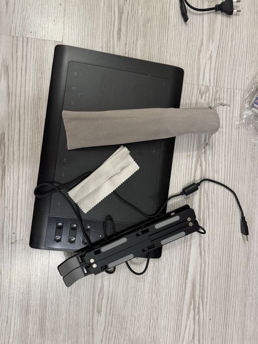 Tableta de desen, JESWO®, 8192 niveluri presiune,10x6"