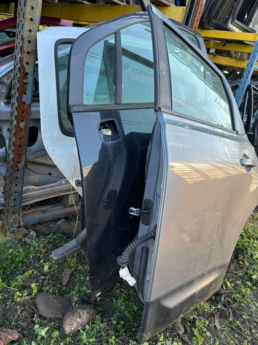 Usa dreapta/stanga spate Nissan Qashiqai an 2012