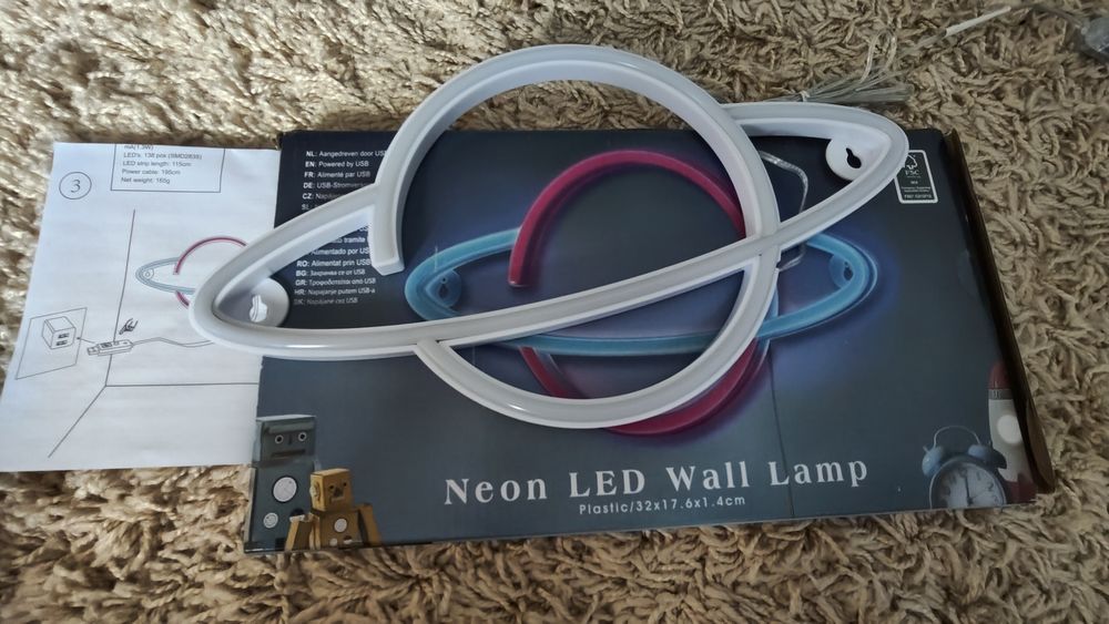 Lampa LED Saturn