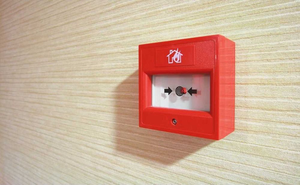 Пожарная система сигнализация. Охранная сигнализация. Безопасность