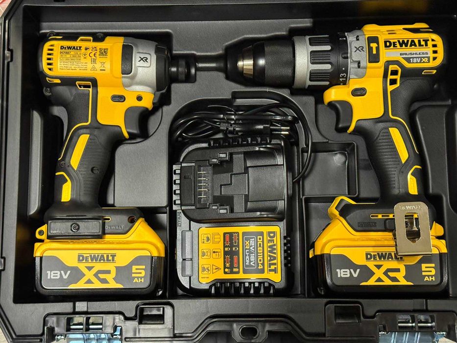 Комплект безчетков винтоверт и бормашина DeWALT DCK266P2T