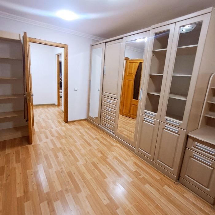 Сдается 3⁴/1/4 квартира, Чиланзар 2, Торг. центр, Аллея Гагарина