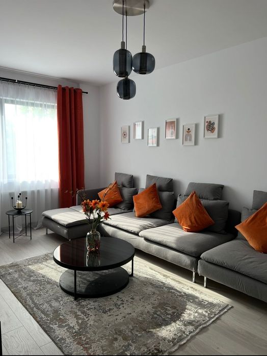 Apartament cu două camere de inchiriat