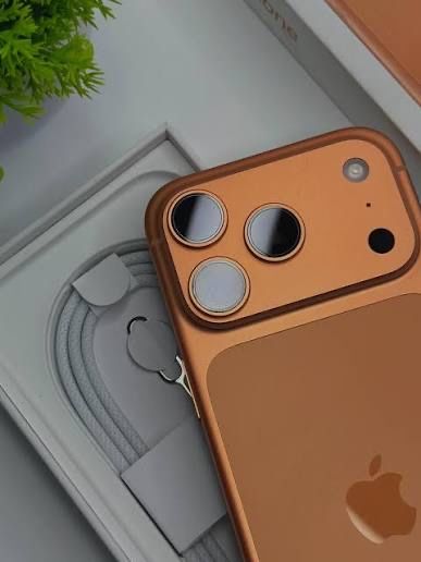 Продам iphone 17pro 256