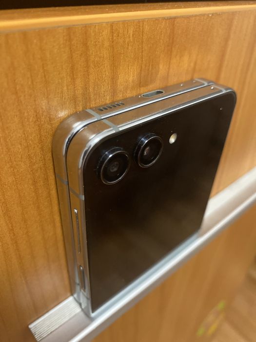 Vand Samsung Galaxy Z Flip5