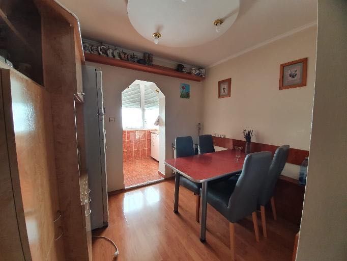 Apartament de închiriat