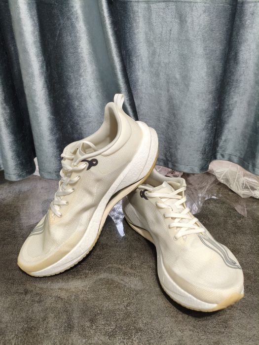Продам оригинальные кроссовки Lining