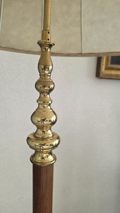 Lampa lemn metal si piele