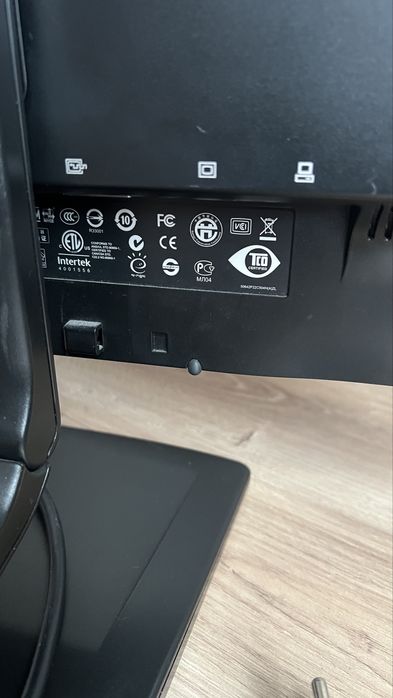 Монитор HP LA2206xc