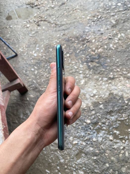 Realmi7i 128/4 holati yaxshi