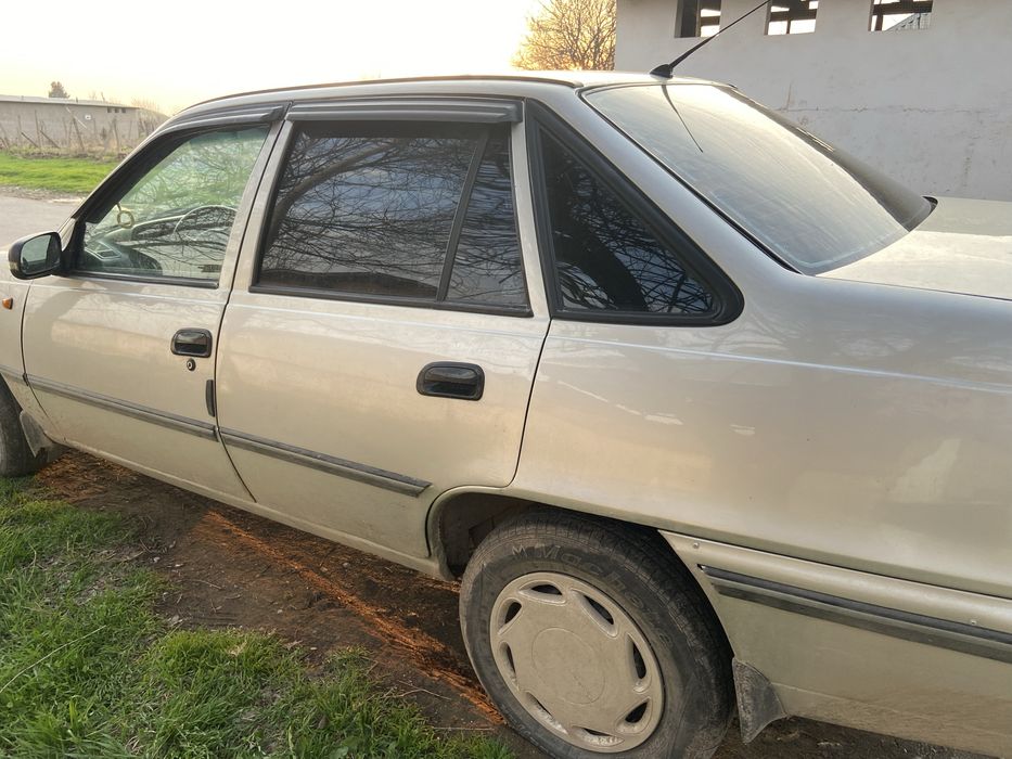 Nexia 1 sotiladi srochna