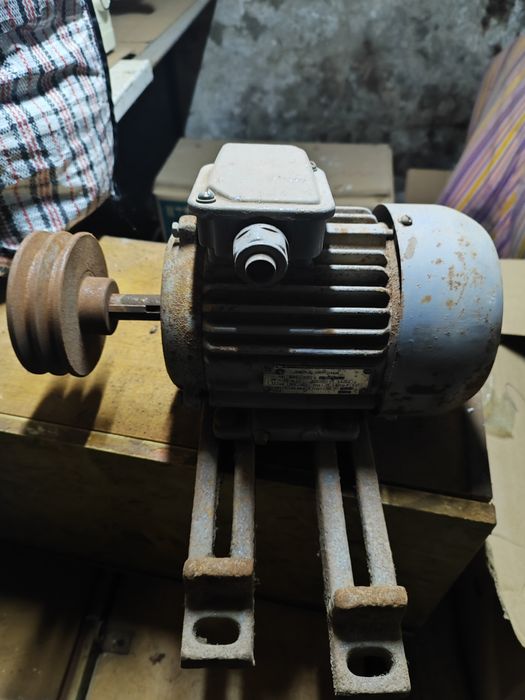 Электро двигатель