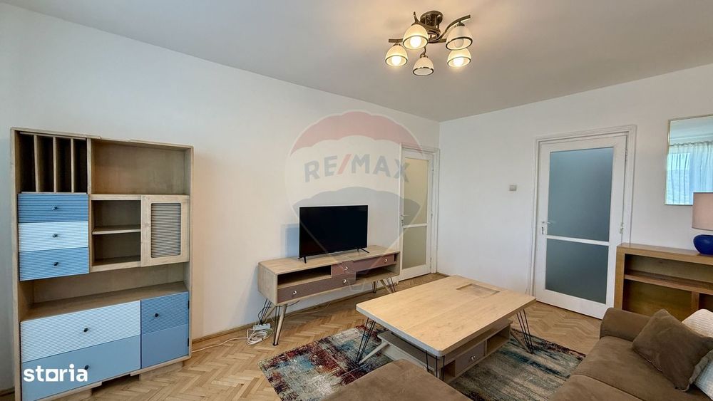Apartament 2 camere de închiriat | Gara de Nord | 1 minut de metrou