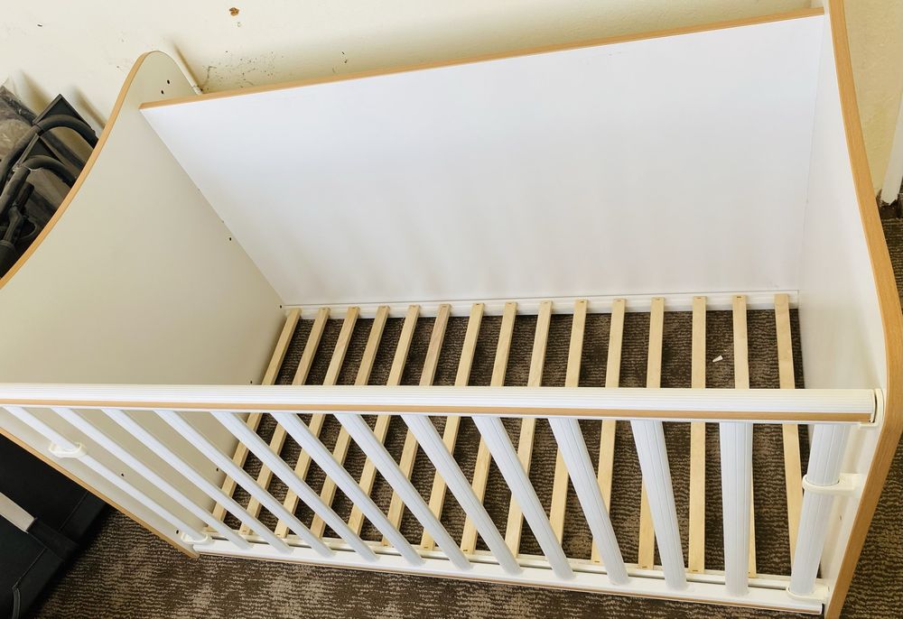 Бебешка кошара и скрин на Lorelli