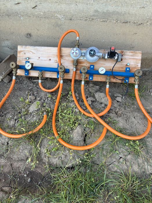 Rampa pentru 4 butelii 2 cu 2