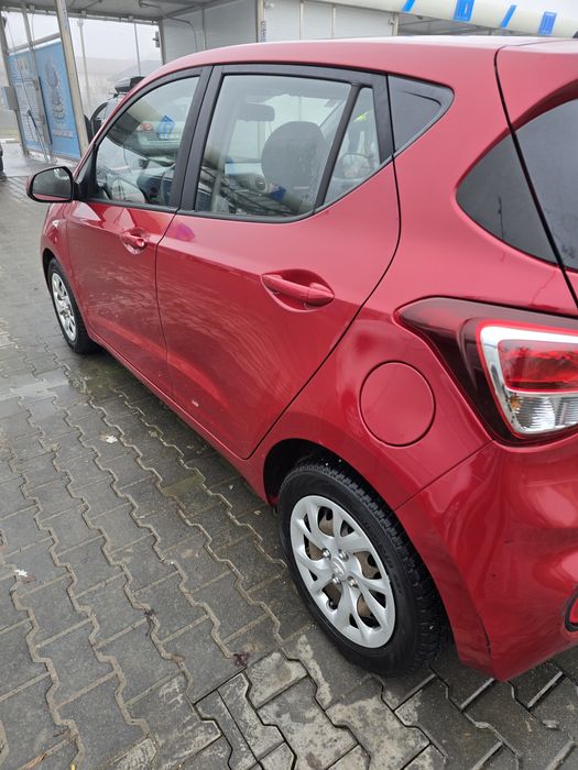Vând Hyundai I10