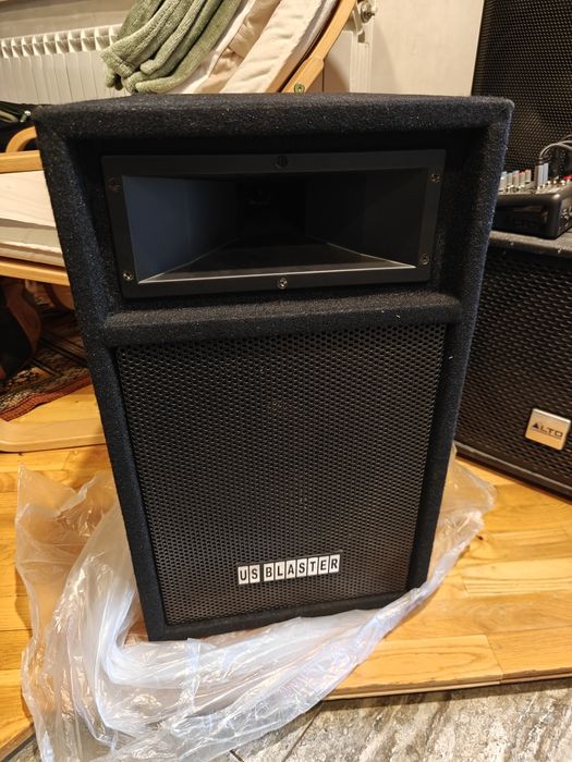 Тонколона US Blaster 300w