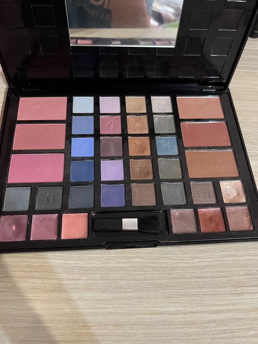 Paleta farduri si blush Guylond Paris