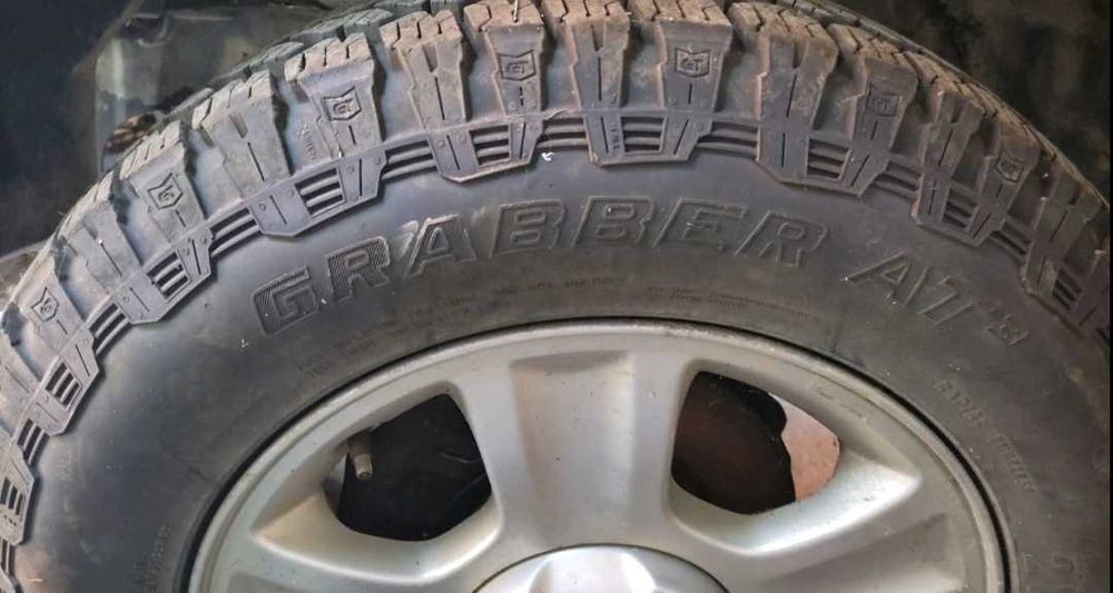 Гуми и джанти 5х114.3                    215/65r16 , 225/70r16