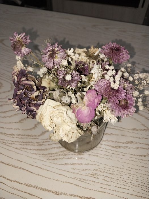 Куритилган гуллар смола учун