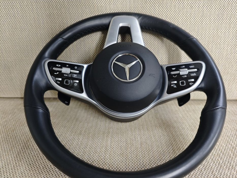 Волан оригинален от Мерцедес  GLE400