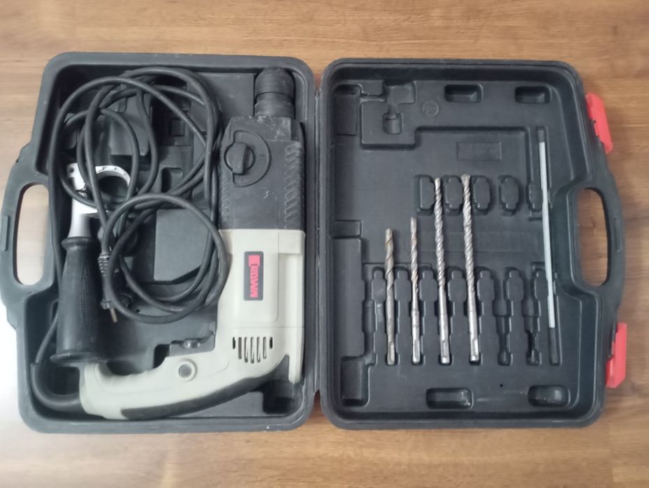 Перфоратор Crown  920 Ватт