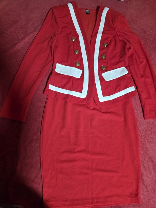 Costum damă fustă si sacou un pic elastic M