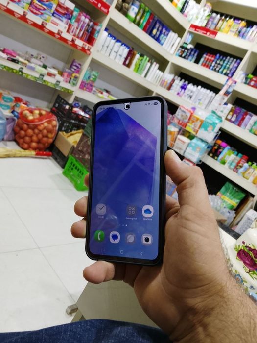 Sammsung A 55 holati tiniq srocni sotaman hotirasi 128 8