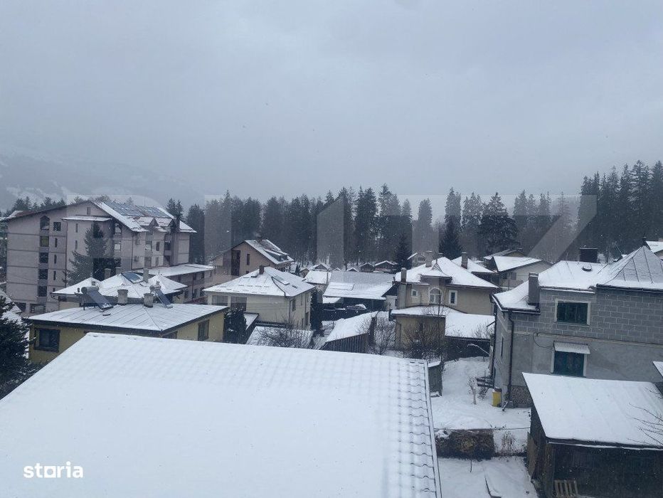 Pensiune la rosu de vanzare, 18 camere, 726 mp, zona Vatra Dornei