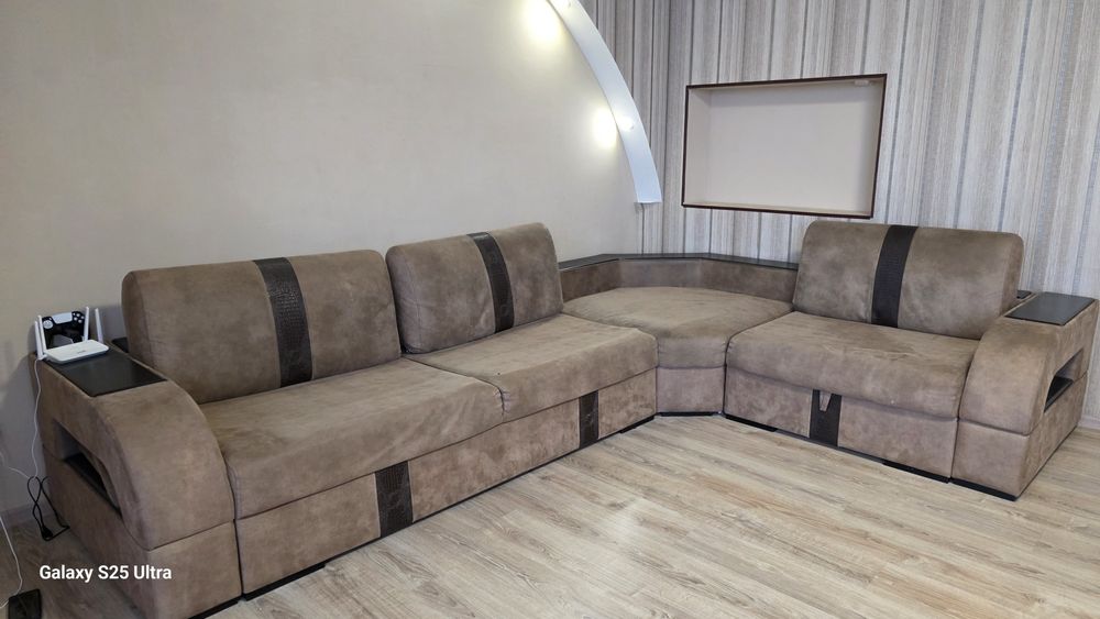 Продаётся угловой диван