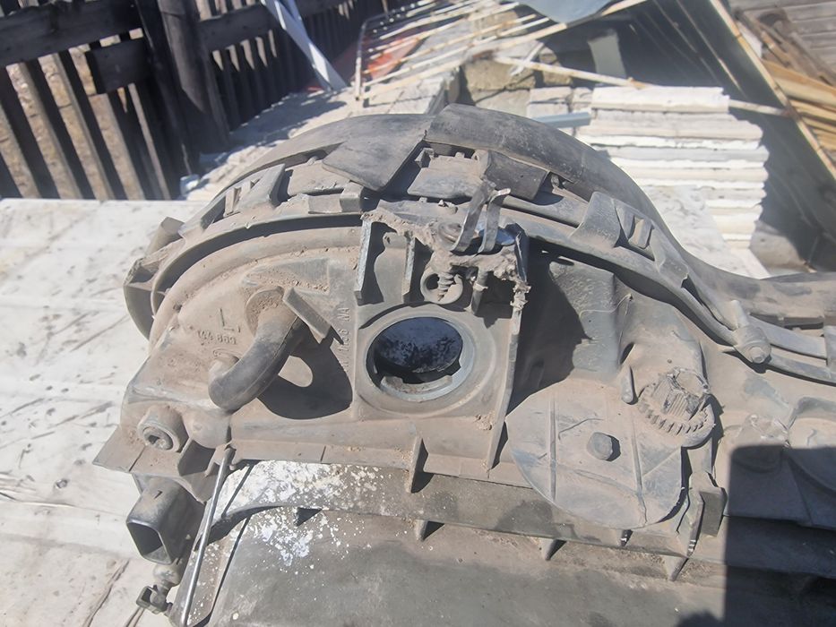 Фара на мерседес 210 левая