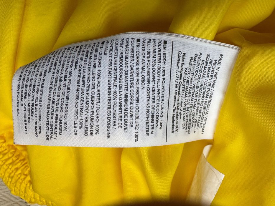 Дамски зимни якета: Nike с патешки пух и Roxy