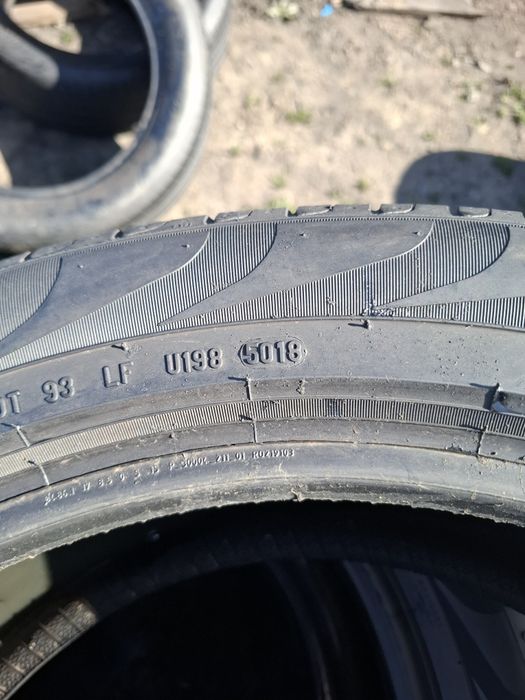 Vand set 4 anvelope 235 50 19 pireli de vara bune