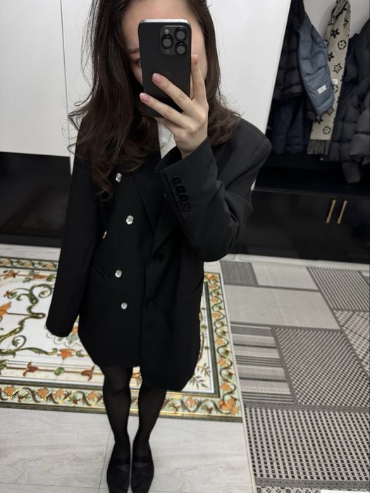 Черный пиджак Valenmosch с кристалами