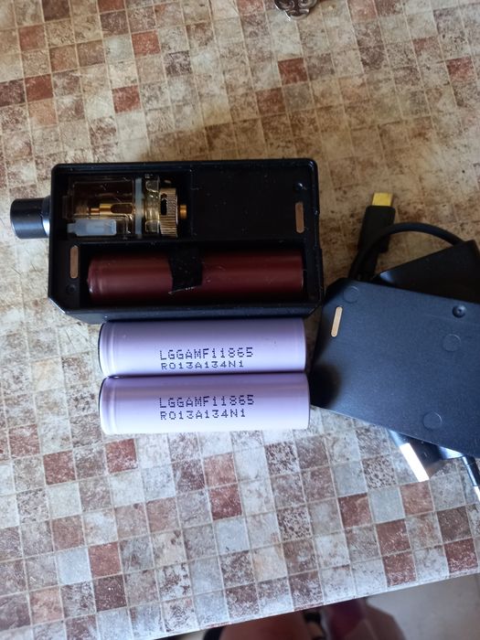 Батарейки и зарядка