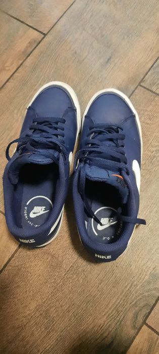 Ботинки, крассовки 39,38