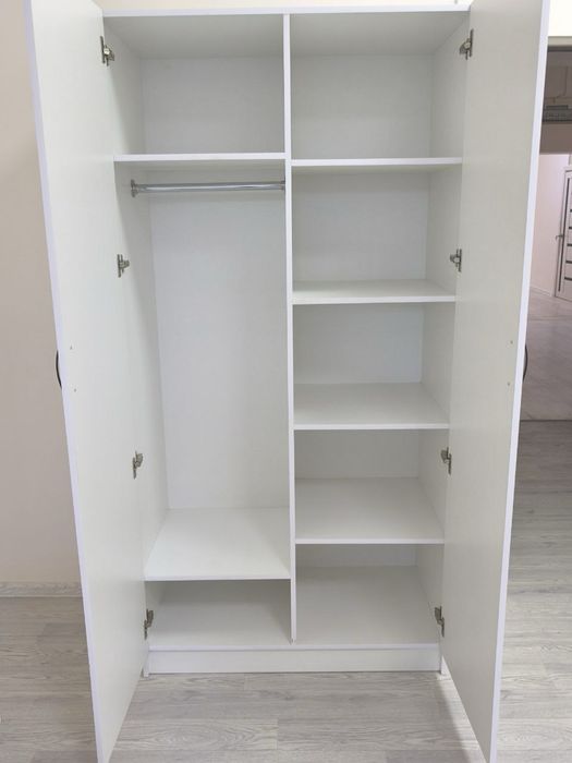 Продаются шкафы для офиса