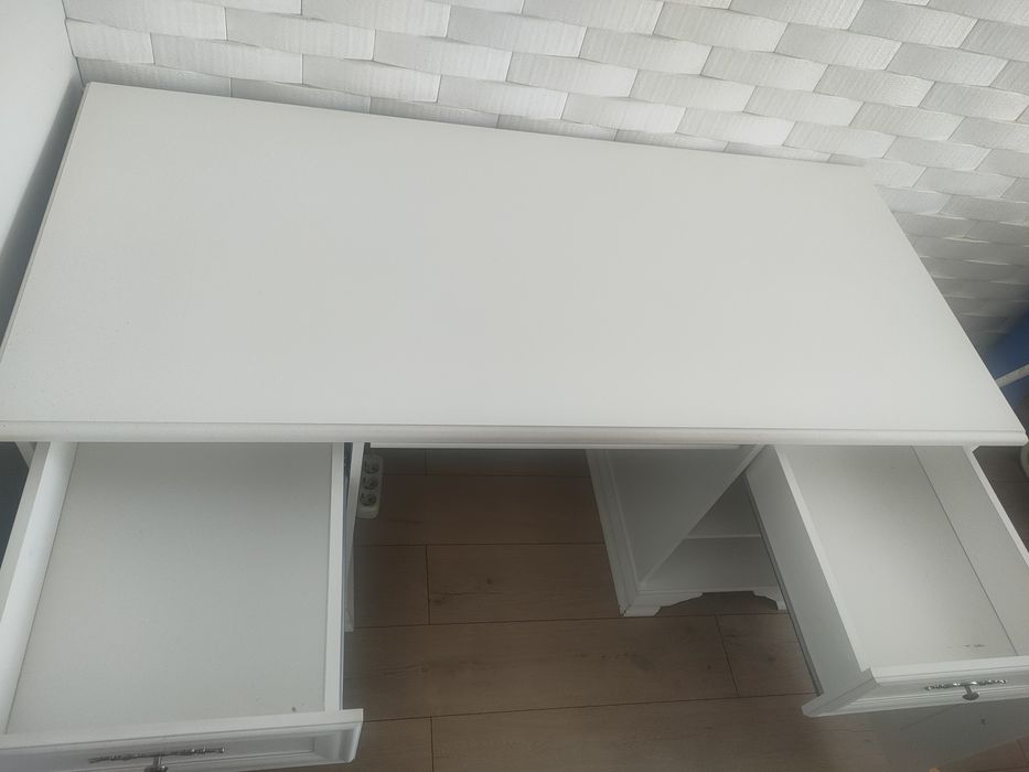 Продам письменный стол