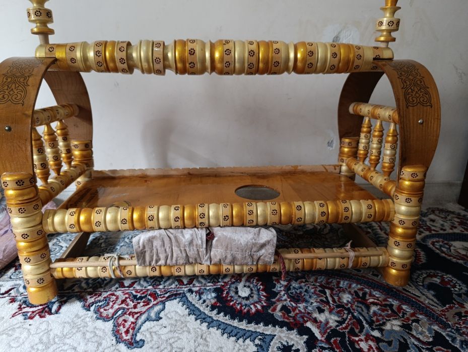 Бешик хамма нарсаси бор