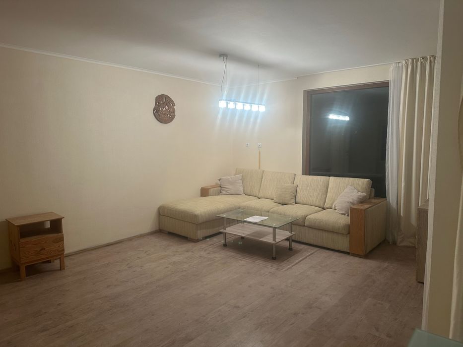 Дава се под наем Тристаен апартамент в Варна, Бриз - 110 кв.м за 102 € - Снимка #2