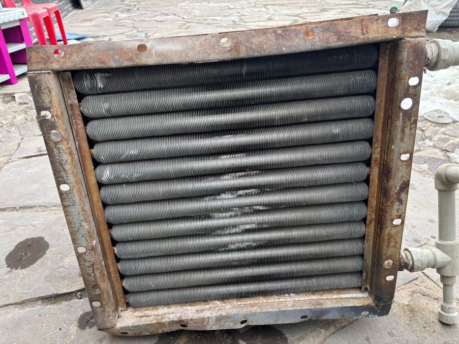 Продам тепловодяной радиатор