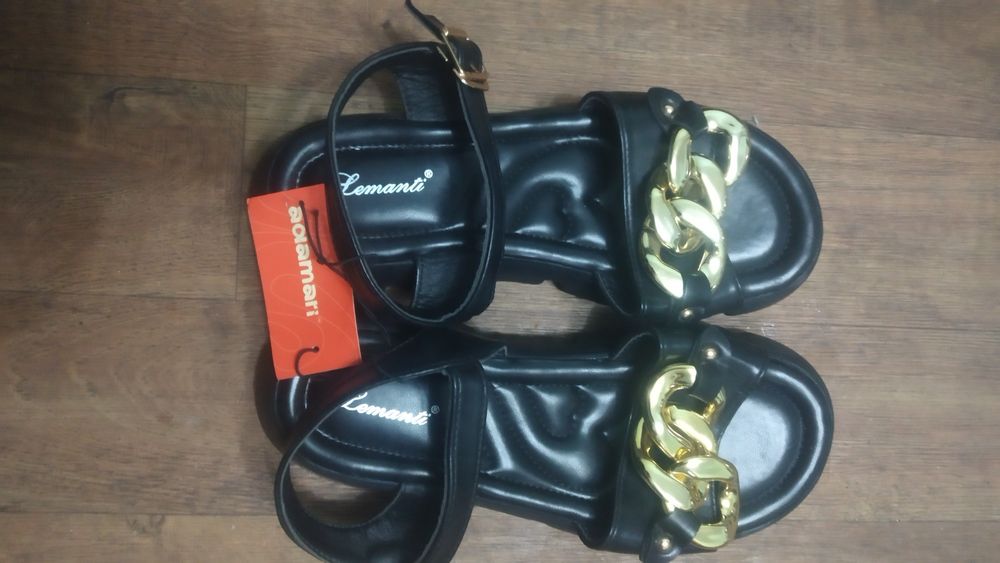 Продам женские шлепки летние новые  недорого