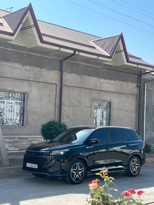 Dongfeng fengon. Gibrid