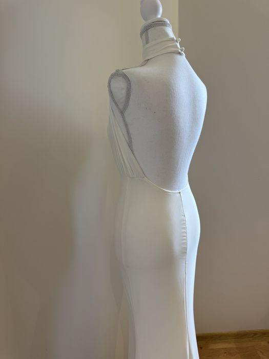 Сватбена рокля тип русалка с гол гръб-размер С/М-еластична